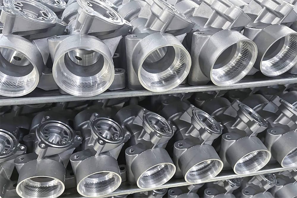 fundición de aluminio, mecanizado de aluminio, piezas de aluminio, inyección a presión de aluminio, fundición de aluminio en México, die casting, proveedor de fundición de aluminio México, inyección de aluminio, mecanizado CNC en México